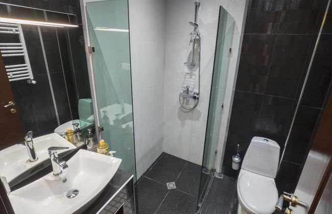 Tbilisi Core: Leo - Photo 37