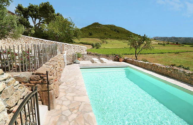 Classy Apartment in Villeseque-des-corbieres With Swimming Pool - Foto 1