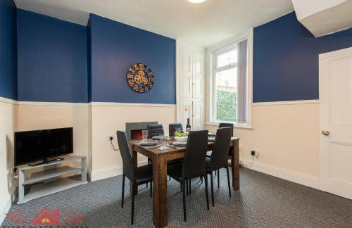 Darlington Modern 2 Bed Apartment Great for Contractors - Photo 26