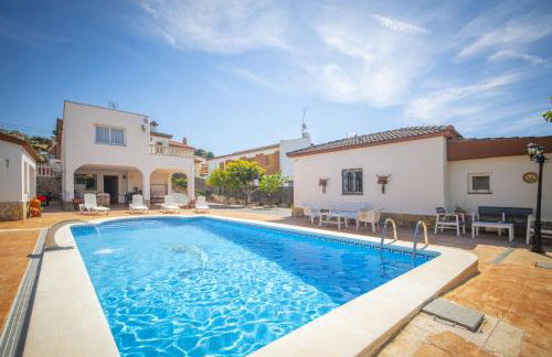 Catalunya Casas Tranquil nature 'feel' , yet only 4 min to beach! - Foto 1