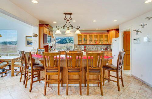 Oceanfront Castle with Hot Tub and Game Room - Foto 14