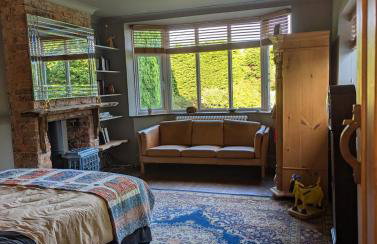 Artist's Hawkhurst Home with Heated Pool & Sauna - Foto 22