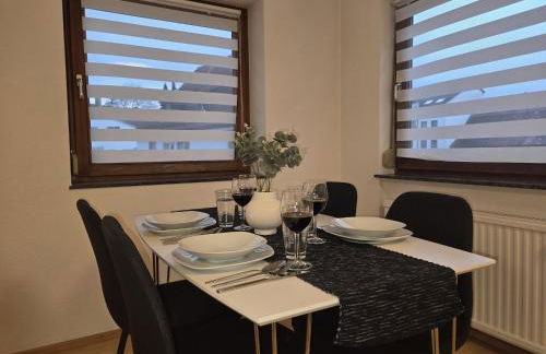 Holiday&Stay, City Apartment, Küche, 85Zoll TV, WLAN - Foto 5