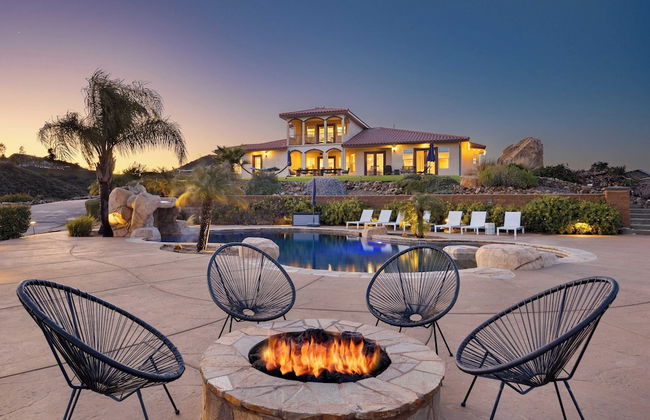 Colina by Avantstay Secluded Mountain Top Oasis w/ Pool, Hot Tub & Putting Green! - Foto 1