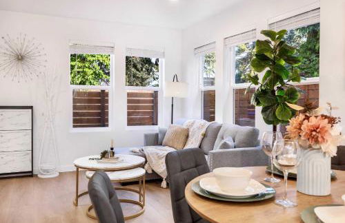 2025 Modern 2BR Home Near Sea-Tac & Boeing - Foto 11