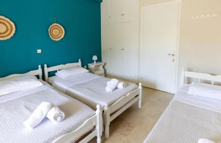 Konstantinos Pool & Fun Apartments - Photo 8