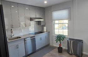 3 Bedroom Renovated Model House - Photo 15