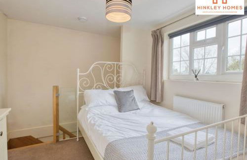 Cosy Contained Riverside 1bed - 2 Floors - Parking - Photo 20