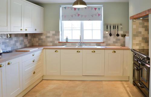 West House Farm - Photo 10