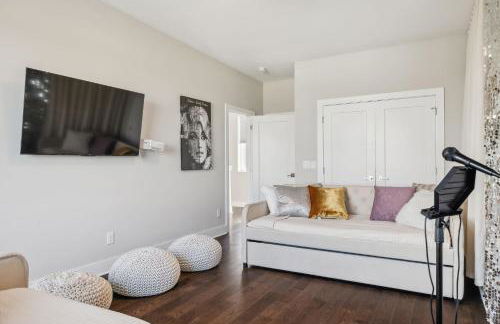 Country Music Themed Goodrich Ave by SkyRun Nashville - Foto 54