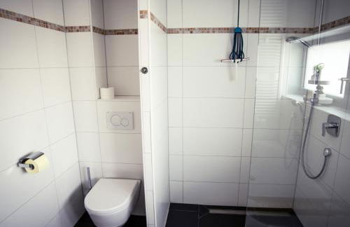 Ferienwohnung Seeufer - Exklusiv direkt am See mit großer Terrasse in Kressbronn - Foto 18