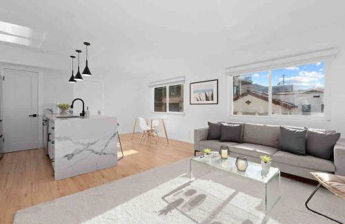 Brand New Ocean-View Beach Home Steps to the Sand! - Foto 17