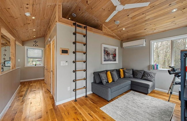 Pocono Scandinavian Cottage 2 Bedroom Cottage by RedAwning - Foto 26