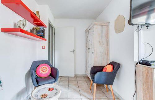 L Oasis studio proche hôpital et aéroport Piscine Parking &Netflix - Foto 13