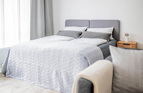 Apart4me Modern Apartment Geislingen zentral mit Parkplatz - Foto 16