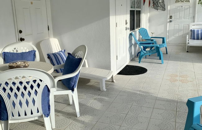 3 Suites Free Breakfast Steps to Beach - Photo 69