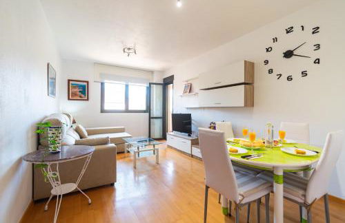 Playa Delicias junto a la Estación con Parking - By Aloja Palma - Foto 13