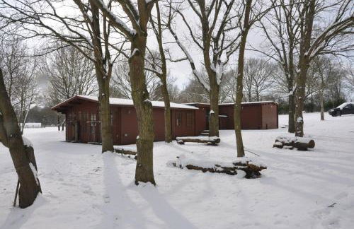 Countryside Cabin on 5 Acres Countryside with Outdoor Firepit, Cinema and converted Stables - Foto 48