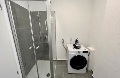 Workplace Apt/27inch Screen for 2 or 4/Kitchen - Foto 11