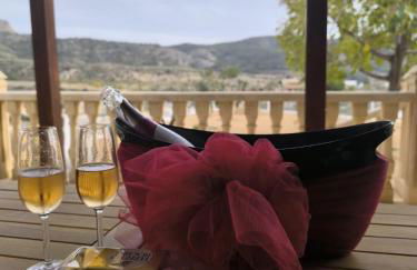 La casica de madera con Jacuzzi exterior y barbacoa - Foto 51