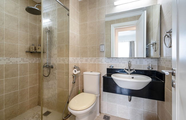 The Manor 2 Apartment - Rooftop Pool - Foto 26