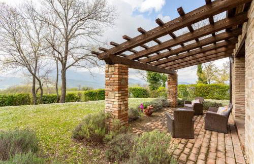 Luxury Villa with Pool, Stunning Location - Foto 7