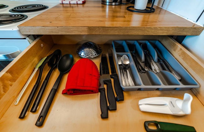 Historical Building 1br 1ba Walk To Roger's Place - Photo 11