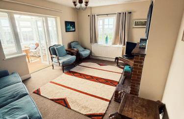 Elms Farm Cottages - White Swans - Foto 10