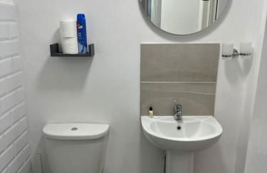 Watford Junction, King Size Bed - Foto 11