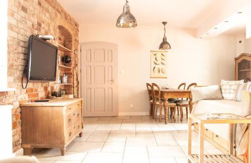 Pałac i Folwark Brzeźnica - Foto 16