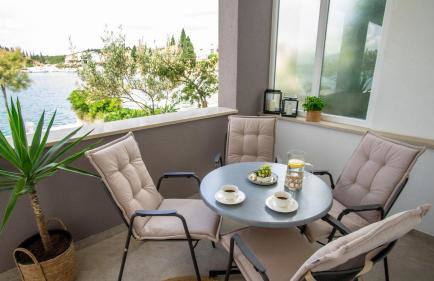 Apartment Antun - Adriatic coast retreat - Photo 8