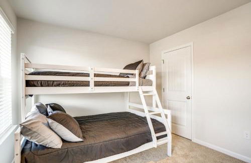 Pool Access and Beach Shuttle Millville Townhome! - Foto 21