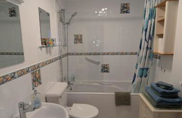 SWANAGE WELL PRESENTED 2 BEDROOM APARTMENT CLOSE to BEACH - Photo 18