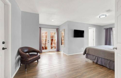 Luxe 4BR Vegas Retreat Pool, Games and BBQ - Foto 13