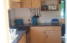 Postwood Gardens Balmoral Country Cabin - Photo 31