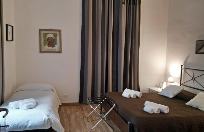 Rome Center Rooms - Photo 24