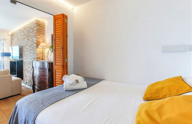 Newly Renovated Beachfront Apartment Ideally Located in Penelope - Foto 5