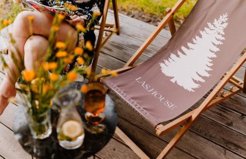 LasHouse - Nowoczesna stodoła z widokiem na las - Foto 28