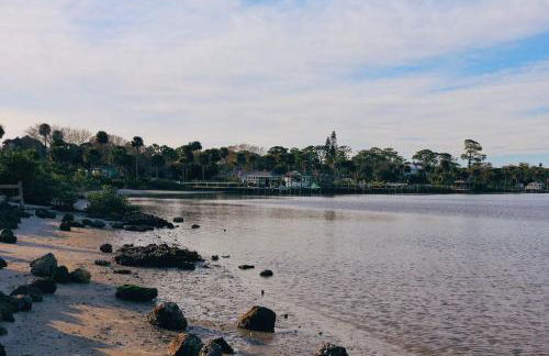 Quinn`s Riverside Retreat - Foto 33