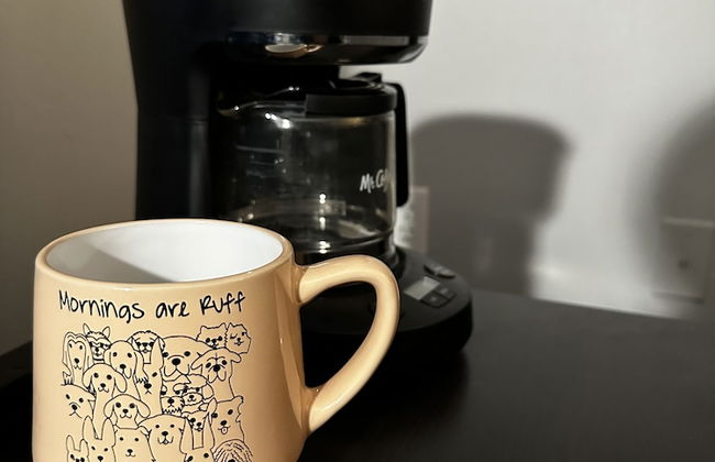 Glamorous 2B2BA with patio views and gym - Foto 8