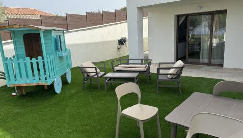 Domaine LUMISTELLA - Foto 2, Garden, sunbed