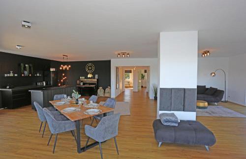 Exklusive Wohnung mit Balkon und direktem Rheinblick mit 2 Schlafzimmern für bis zu 5 Gäste - Foto 8