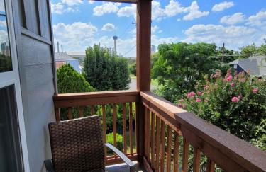 SPACIOUS TOWNHOUSE MINUTES FROM DOWNTOWN SA. - Foto 16