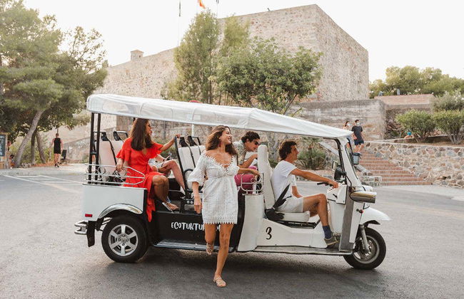 Private Tuk-Tuk Tour of Málaga - Foto 5