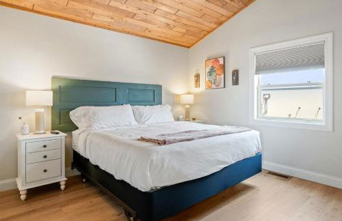 Upper Deck by Simple Life Rentals - Photo 3