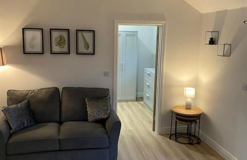 Haven Oaks - Self contained rural lodge 2 - Photo 2