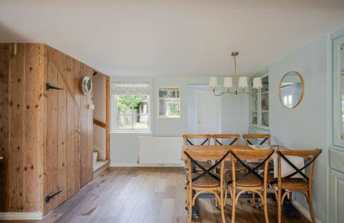 Boutique Suffolk Cottage Cosy Family Holiday Home with Garden Near Aldeburgh - Foto 33