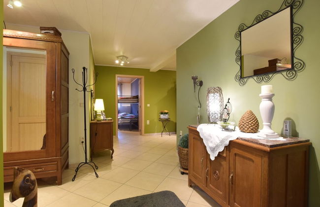 Cottage in Former Farmhouse in Tillet - Photo 2