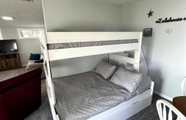 Lakefront Escape Dock Fire Pit Sleeps 14 - Foto 32