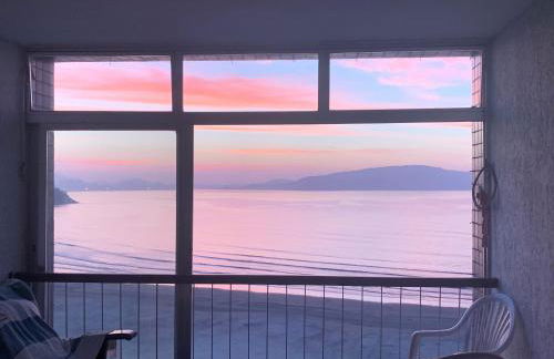 Apto antigo frente mar para alugar - Photo 2